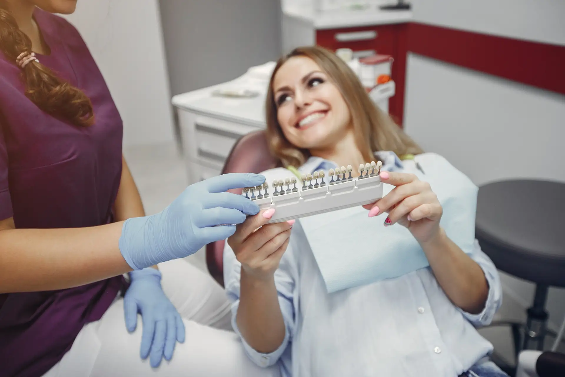 Dental-Veners-Sitzstuhl